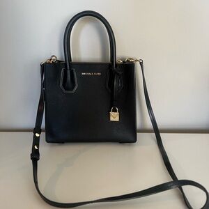 Michael Kors Mercer Medium Pebbled Leather Crossbody Bag